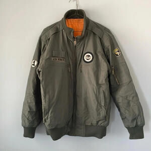 Oversize green army bomber jacket with  pockets